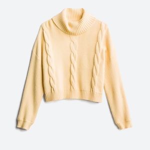 Kaede cable knit cropped sweater